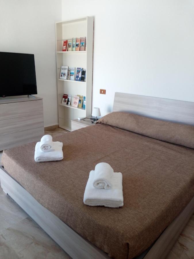 Flamingo Guest House- Rooms Olbia Extérieur photo