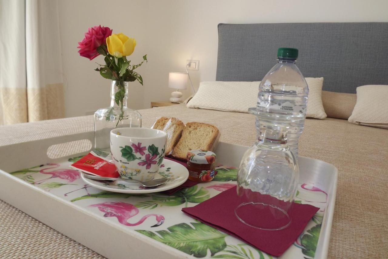 Flamingo Guest House- Rooms Olbia Extérieur photo