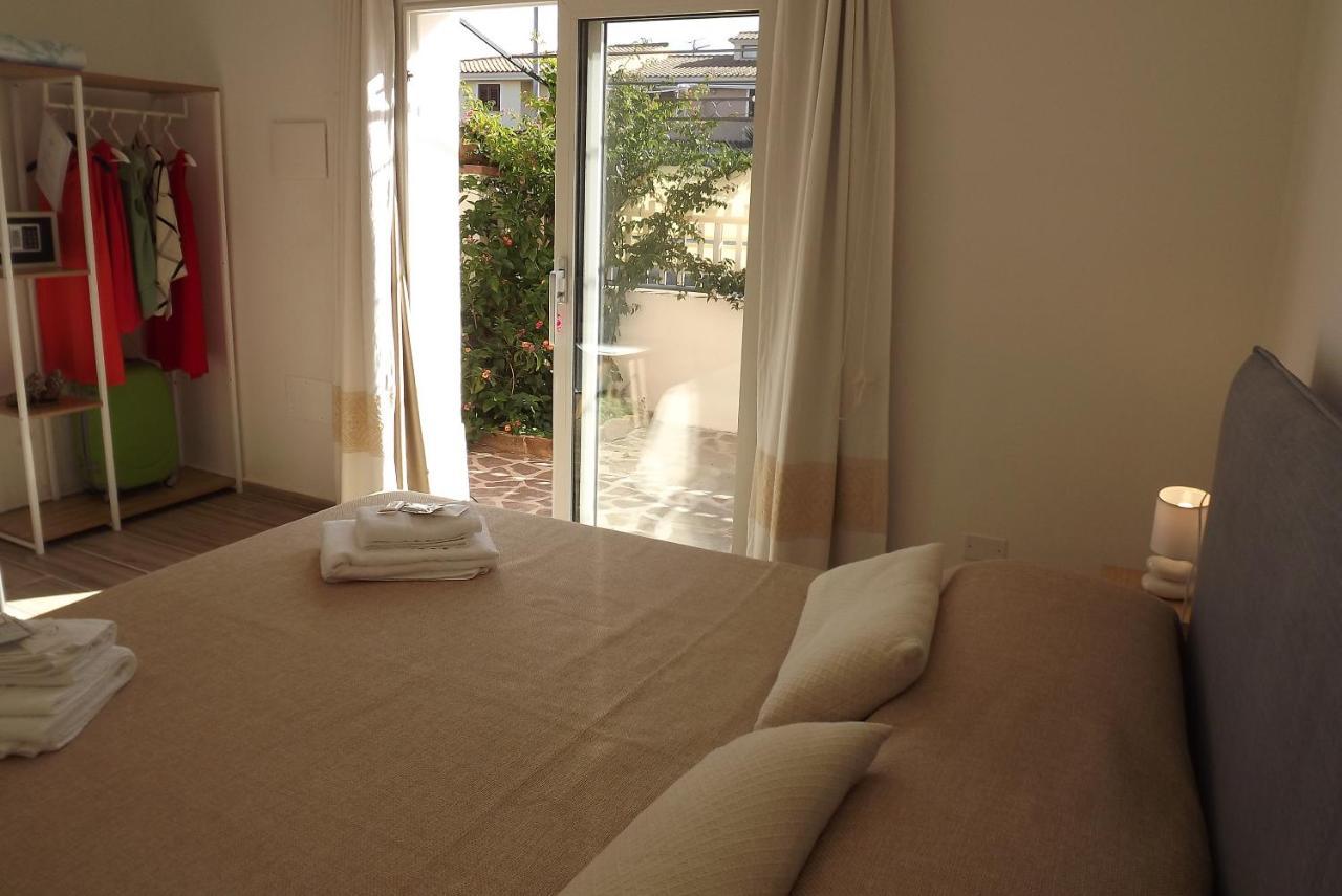 Flamingo Guest House- Rooms Olbia Extérieur photo