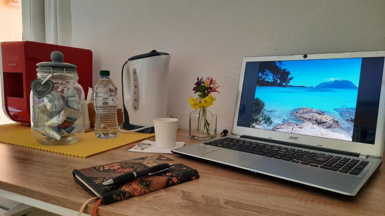 Flamingo Guest House- Rooms Olbia Extérieur photo
